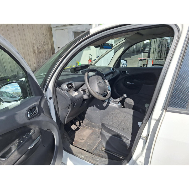 Feu arriere principal droit (feux) CITROEN C3 PICASSO Photo n°17