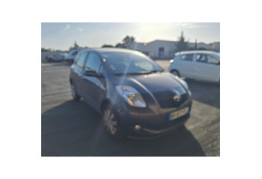 Pare choc avant TOYOTA YARIS 2 Photo n°12