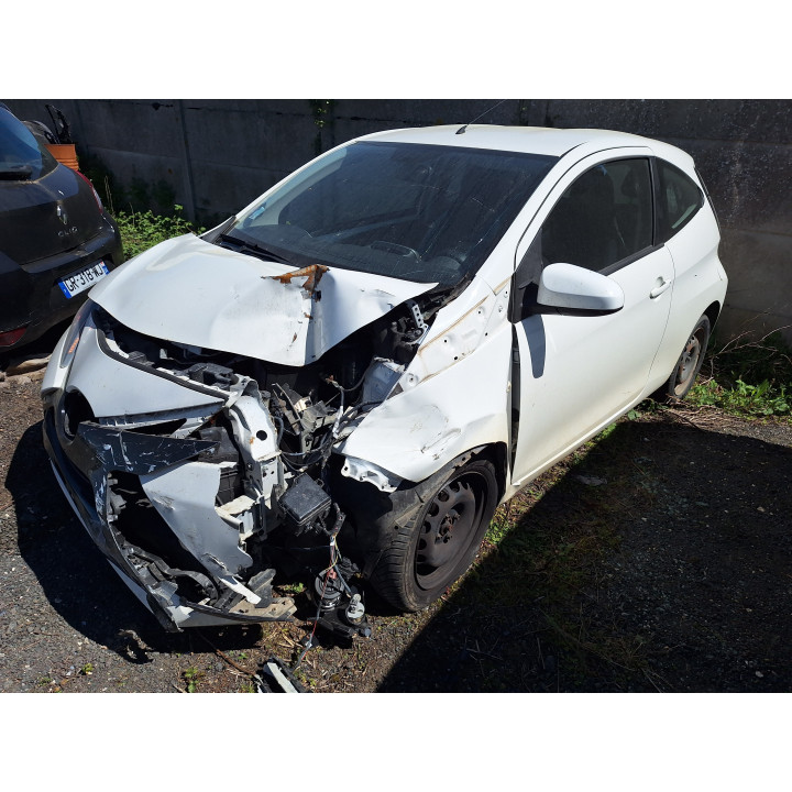 Compresseur clim TOYOTA AYGO 2 Photo n°10