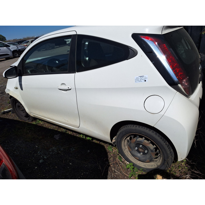 Compresseur clim TOYOTA AYGO 2 Photo n°11