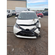 Compresseur clim TOYOTA AYGO 2 Photo n°17