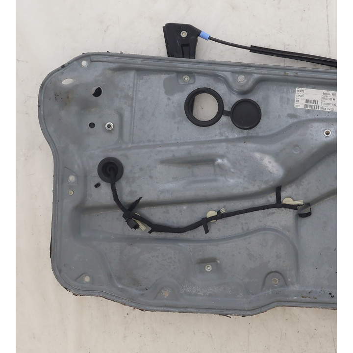 Leve vitre electrique avant gauche VOLKSWAGEN GOLF 4 Photo n°2