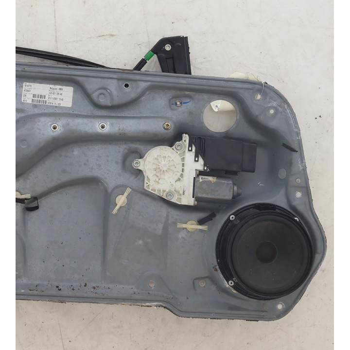 Leve vitre electrique avant gauche VOLKSWAGEN GOLF 4 Photo n°3