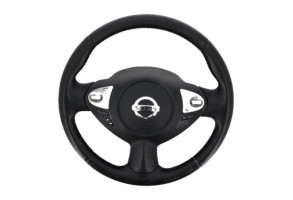 Volant NISSAN JUKE 1 Photo n°1