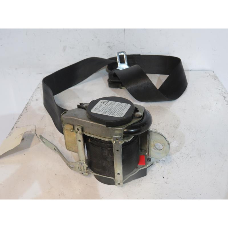 Ceinture avant droit VOLKSWAGEN POLO 4 Photo n°1