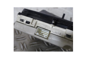 Compteur TOYOTA COROLLA 10 Photo n°4