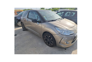 Feu diurne avant droit CITROEN DS3 Photo n°9