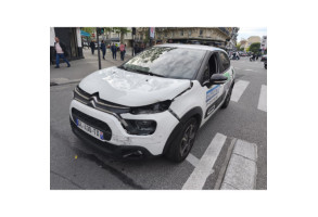 Feu diurne avant droit CITROEN C3 3 Photo n°6