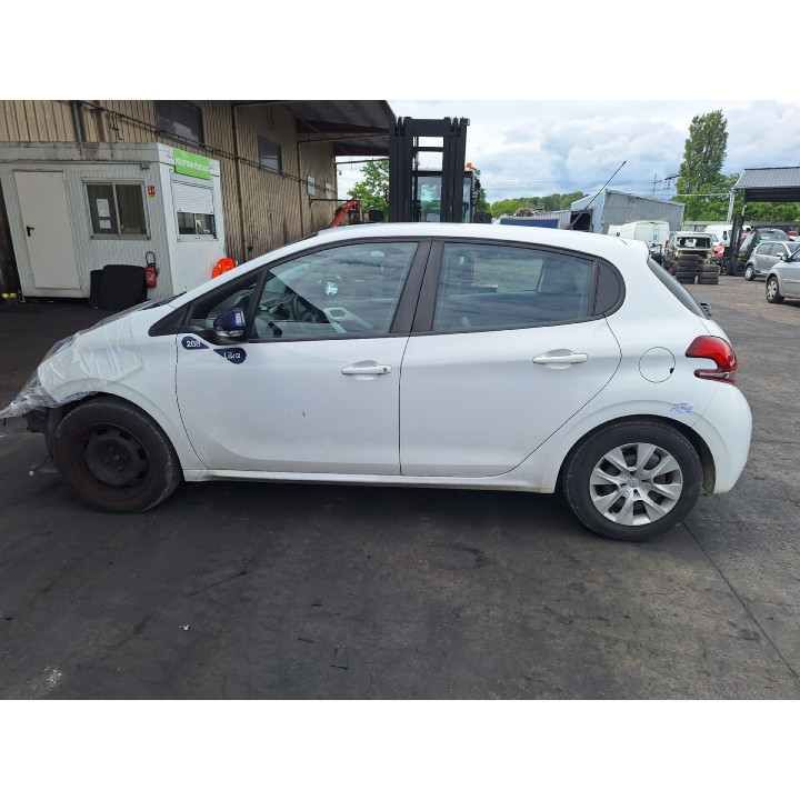Feu arriere principal droit (feux) PEUGEOT 208 1 Photo n°13