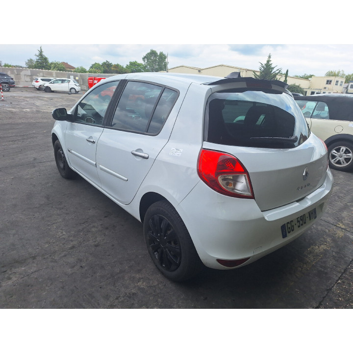 Feu arriere principal droit (feux) RENAULT CLIO 3 Photo n°8