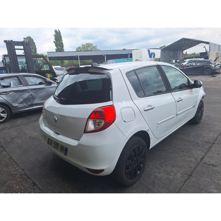 Feu arriere principal droit (feux) RENAULT CLIO 3 Photo n°9