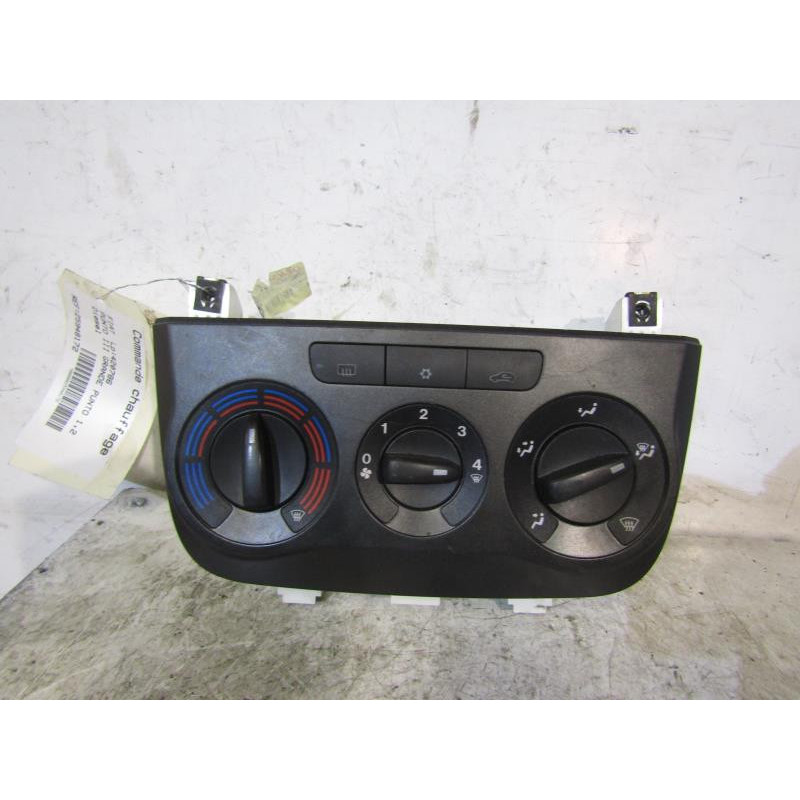Commande chauffage FIAT GRANDE PUNTO Photo n°1