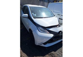 Vase de lave glace TOYOTA AYGO 2 Photo n°7