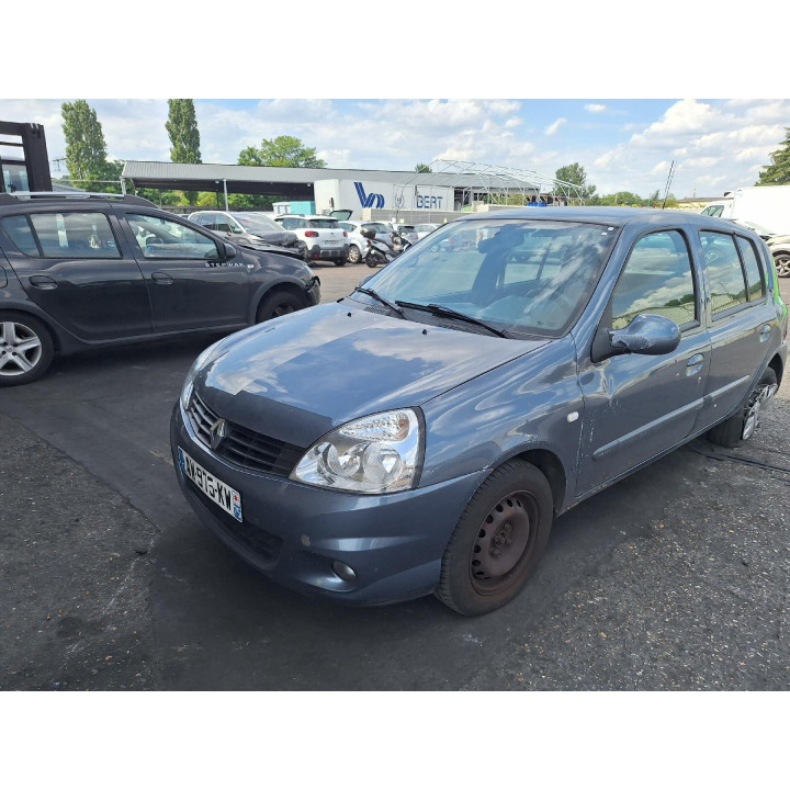 Feu arriere principal droit (feux) RENAULT CLIO 2 CAMPUS Photo n°11