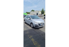 Feu arriere stop central PEUGEOT 208 1 Photo n°6