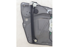 Leve vitre electrique avant droit MERCEDES CLASSE B 245 Photo n°8