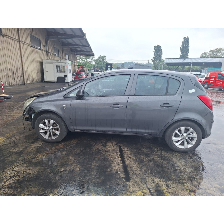Feu arriere principal droit (feux) OPEL CORSA D Photo n°7