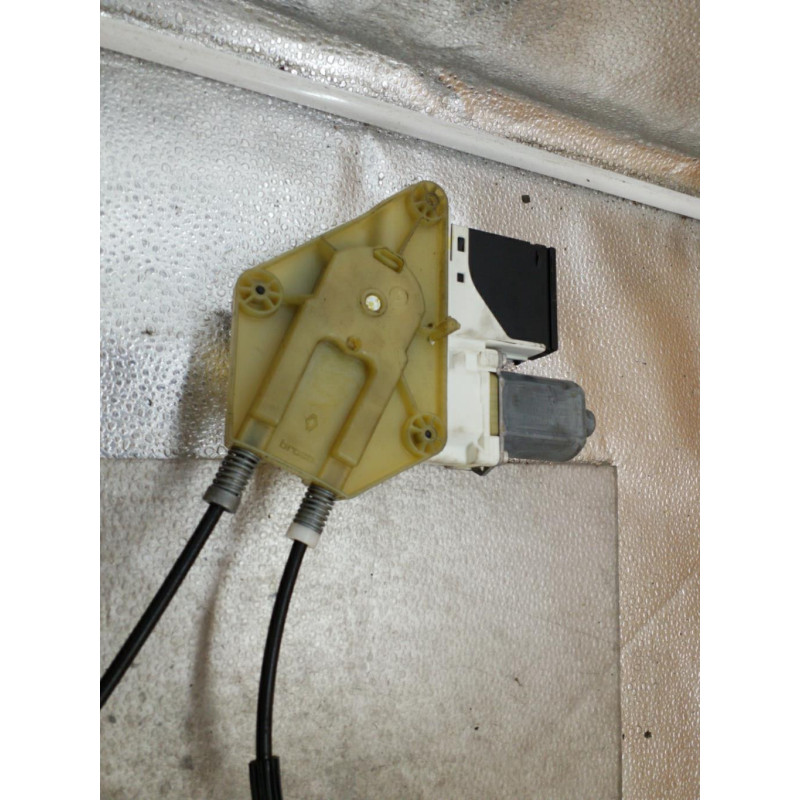 Leve vitre electrique arriere gauche RENAULT MEGANE 3 Photo n°1