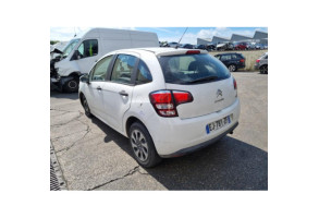 Pare boue arriere droit CITROEN C3 2 Photo n°7