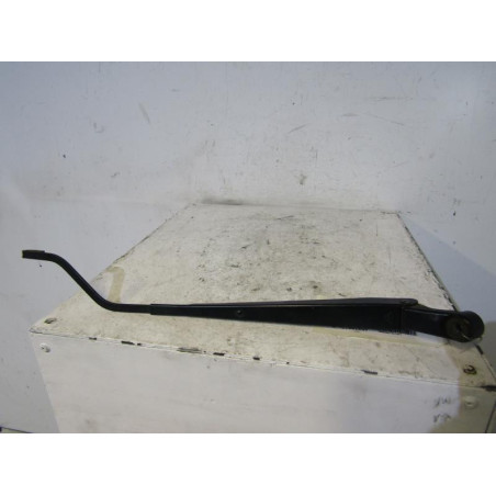 Bras essuie glace avant gauche SUZUKI SWIFT 3