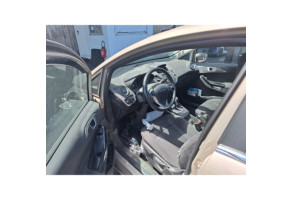 Pare choc arriere FORD FIESTA 6 Photo n°13