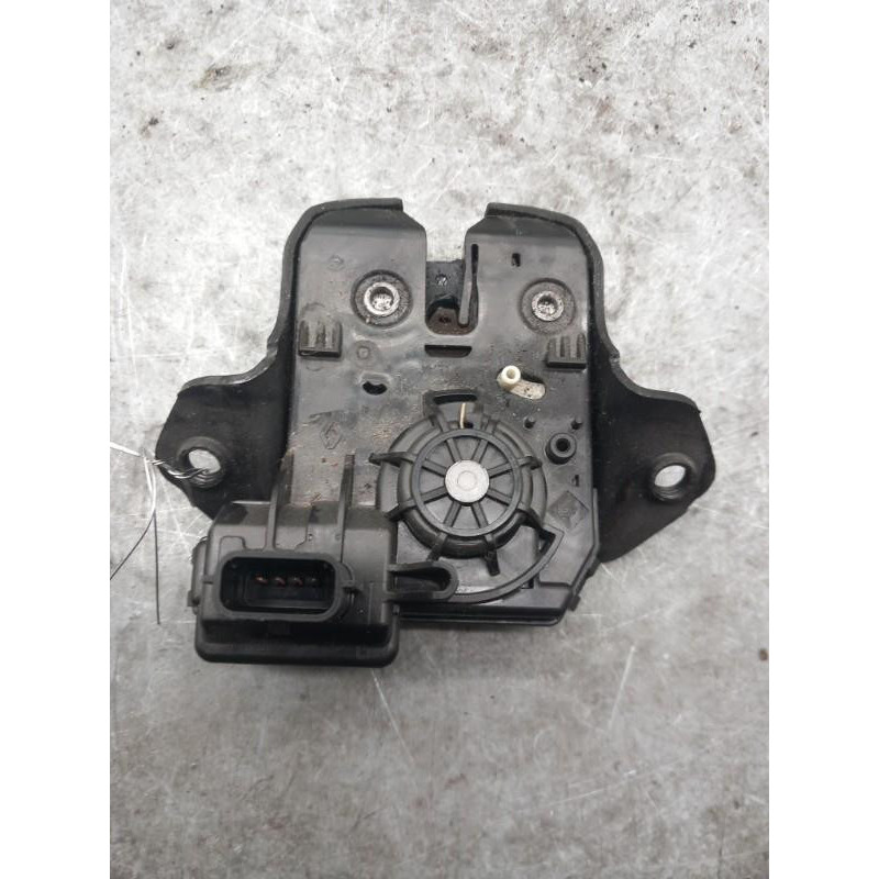 Serrure de hayon RENAULT KANGOO 3 Photo n°1