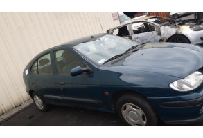 Armature avant, Masque avant RENAULT MEGANE 1 Photo n°9