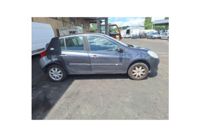 Pare choc avant RENAULT CLIO 3 Photo n°14