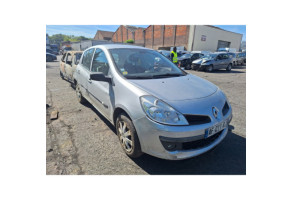 Feu arriere principal gauche (feux) RENAULT CLIO 3 Photo n°14