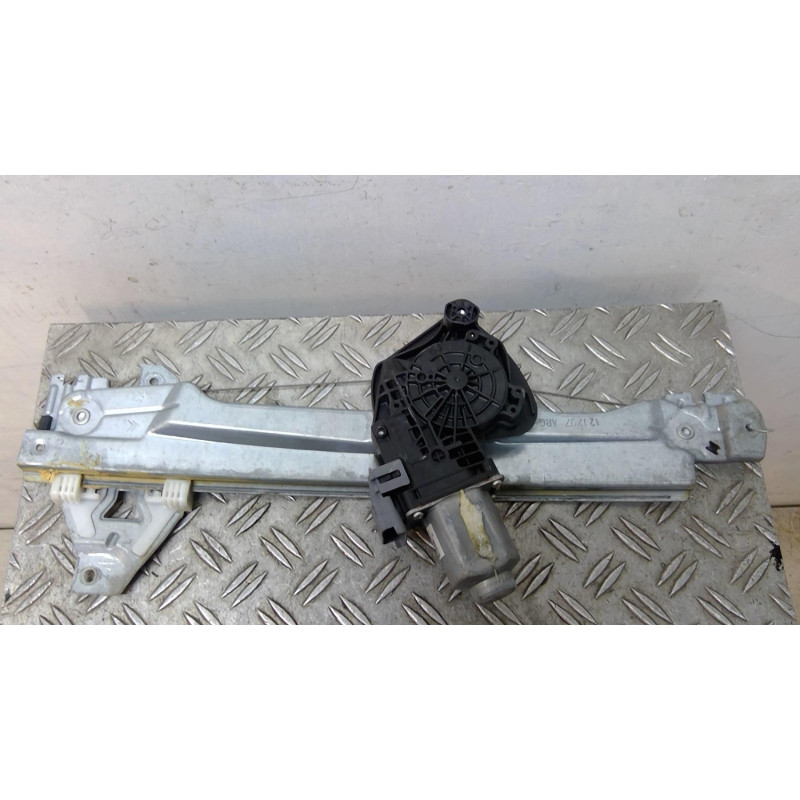 Leve vitre electrique arriere gauche CITROEN C4 2 Photo n°1