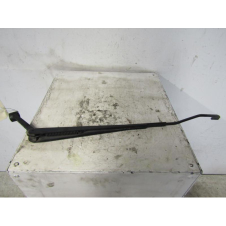 Bras essuie glace avant droit TOYOTA COROLLA 10