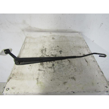 Bras essuie glace avant gauche TOYOTA COROLLA 10