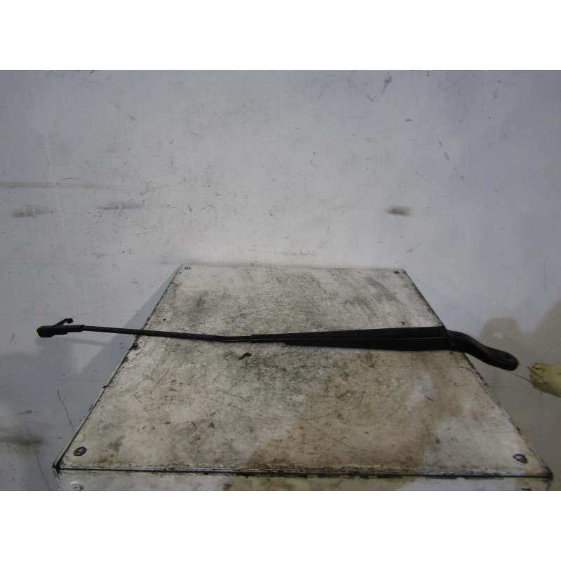 Bras essuie glace avant droit MAZDA 3 1 Photo n°1