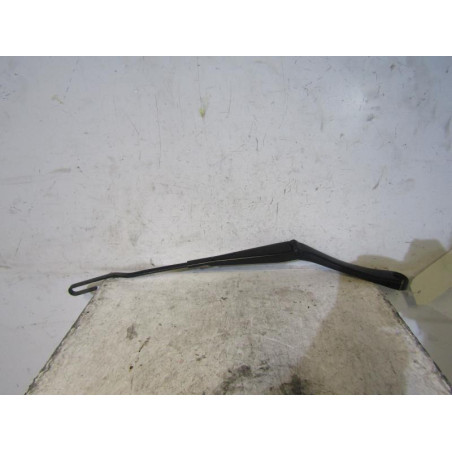 Bras essuie glace avant gauche MERCEDES CLASSE C 203