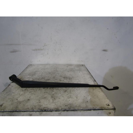 Bras essuie glace avant gauche DAIHATSU CUORE 3
