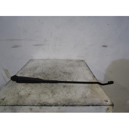Bras essuie glace avant droit RENAULT CLIO 1