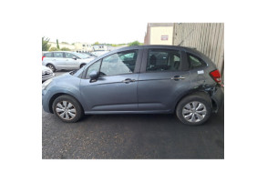 Feu arriere stop central CITROEN C3 2 Photo n°12