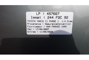 Verin de coffre TOYOTA YARIS 2 Photo n°4