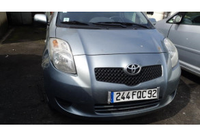 Verin de coffre TOYOTA YARIS 2 Photo n°10