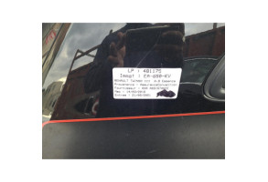 Verin de coffre RENAULT TWINGO 3 Photo n°12