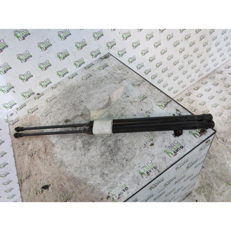 Verin de coffre SEAT IBIZA 3 Photo n°1