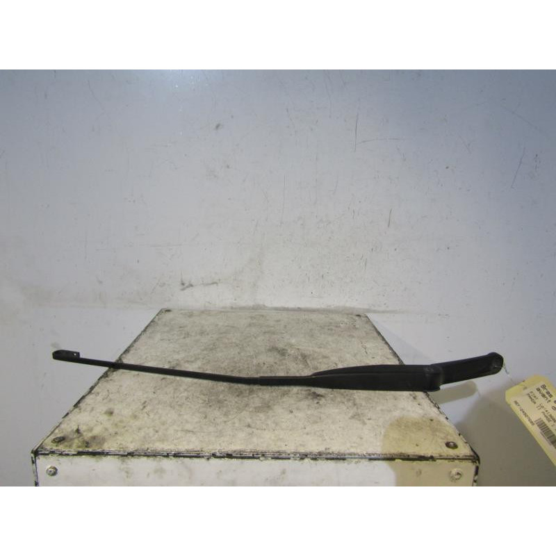 Bras essuie glace avant droit FIAT PANDA 2 Photo n°1