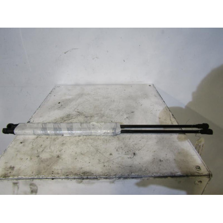 Verin de coffre AUDI A4 2