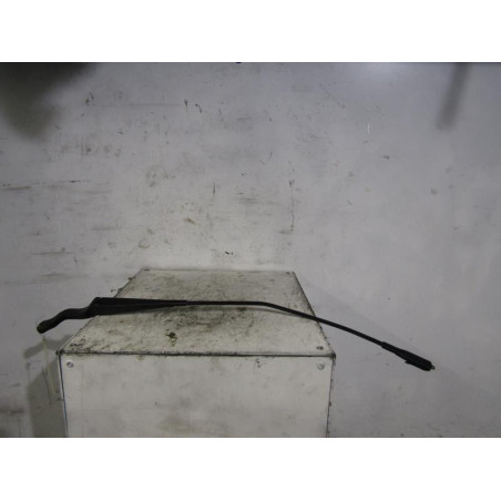 Bras essuie glace avant droit OPEL CORSA D