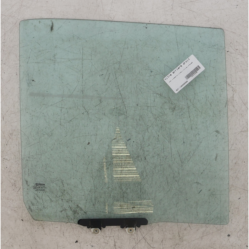 Vitre arriere droit HONDA CR-V 2 Photo n°1