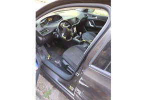 Traverse superieure PEUGEOT 308 2 Photo n°9