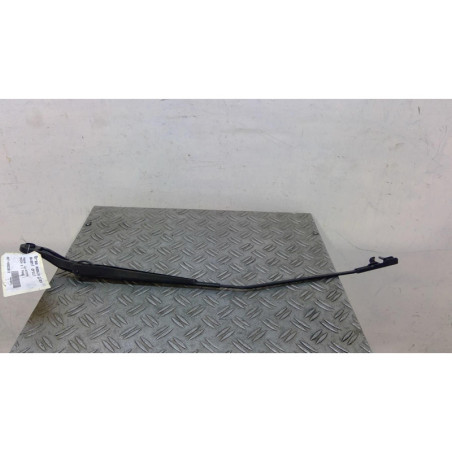 Bras essuie glace avant droit MAZDA 3 1