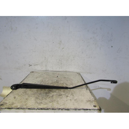 Bras essuie glace avant droit PEUGEOT 306
