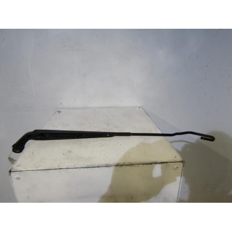 Bras essuie glace avant gauche CHRYSLER VOYAGER 4
