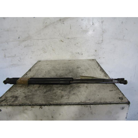 Verin de coffre AUDI A4 2